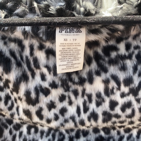 Pink Sweater - Picture 4 of 4